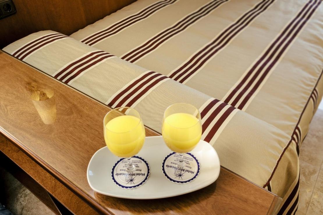 Hotel Montecarlo Spa & Wellness Roses Zimmer foto